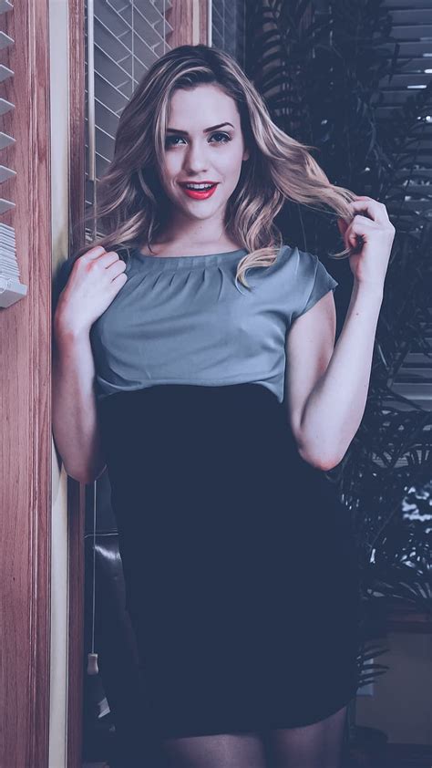 Mia Malkova Pornstar Page & Porn Videos .